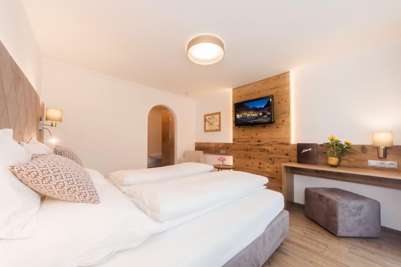 Antony 4* Ischgl
